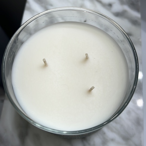 Bath & Body Works Stress Relief Candle - Picture 2 of 2